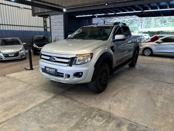 FORD RANGER 2.2 XL 4X4 CD 16V DIESEL 4P MANUAL FORD RANGER 2.2 XL 4X4 CD 16V DIESEL 4P MANUAL
